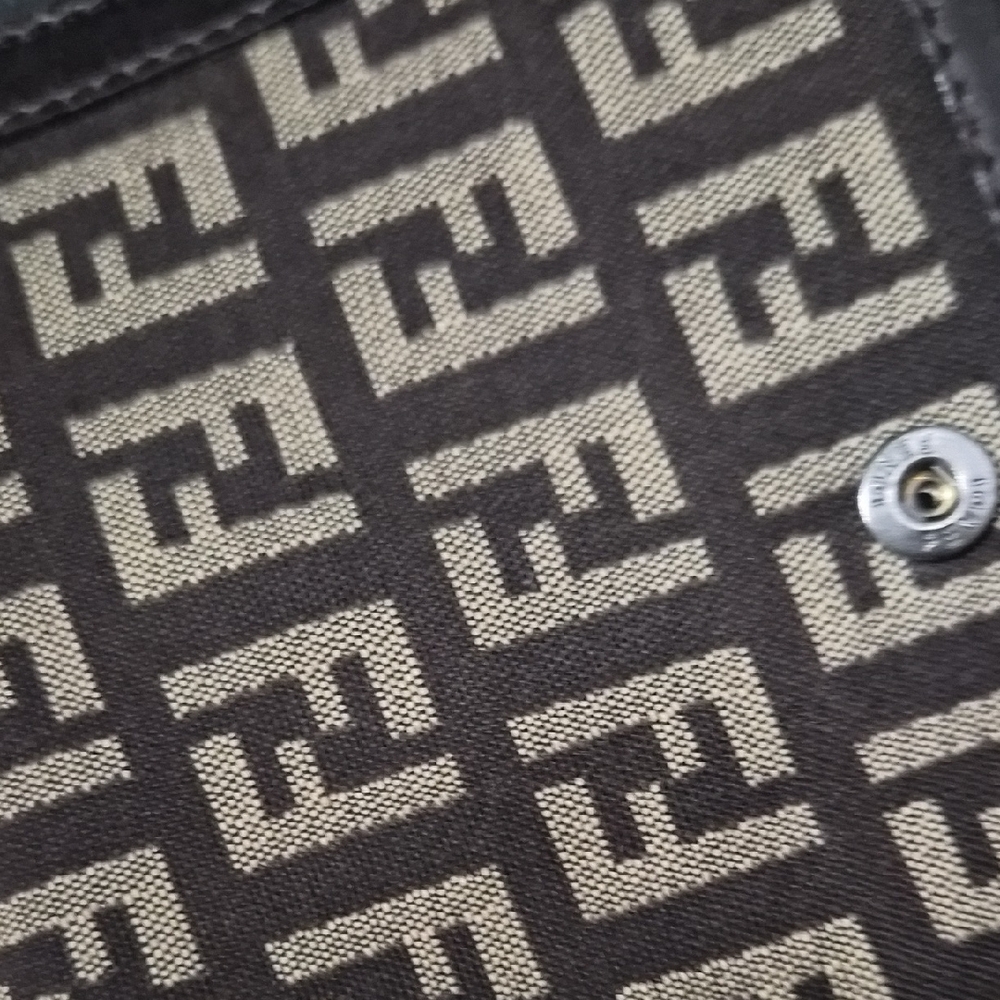 Fendi Wallet - Picture 7 of 8
